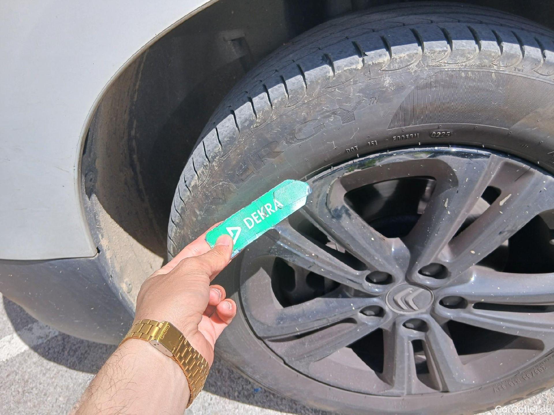  Citroen  Berlingo CITROEN  / 2018 / 5P / monovolumen compacto Talla M BlueHDi 100 SHINE #12