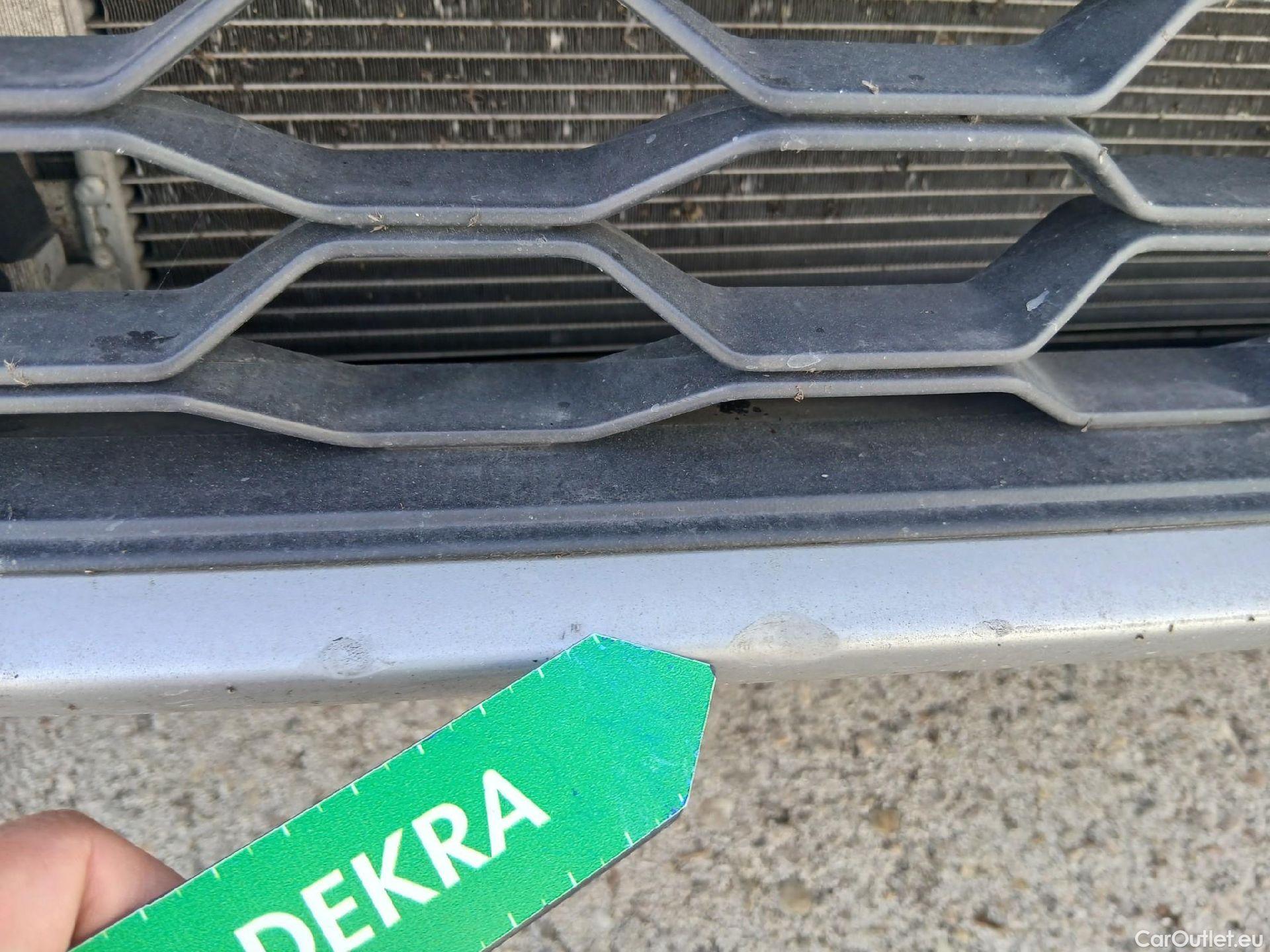  Volkswagen  T-ROC VOLKSWAGEN  / 2021 / 5P / todoterreno Life 1.5 TSI 110kW (150CV) DSG #8