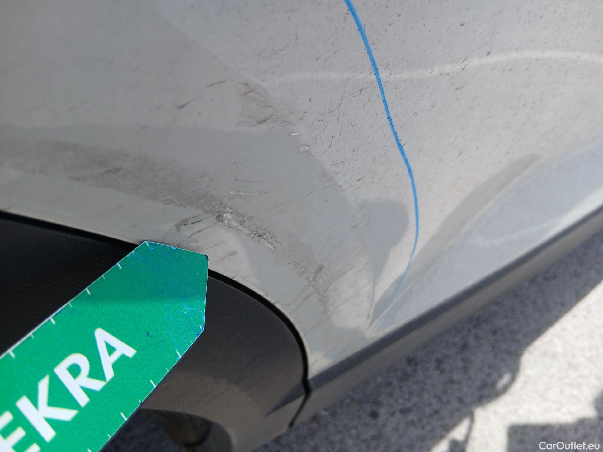  Volkswagen  T-ROC VOLKSWAGEN  / 2021 / 5P / todoterreno Life 1.5 TSI 110kW (150CV) DSG #34