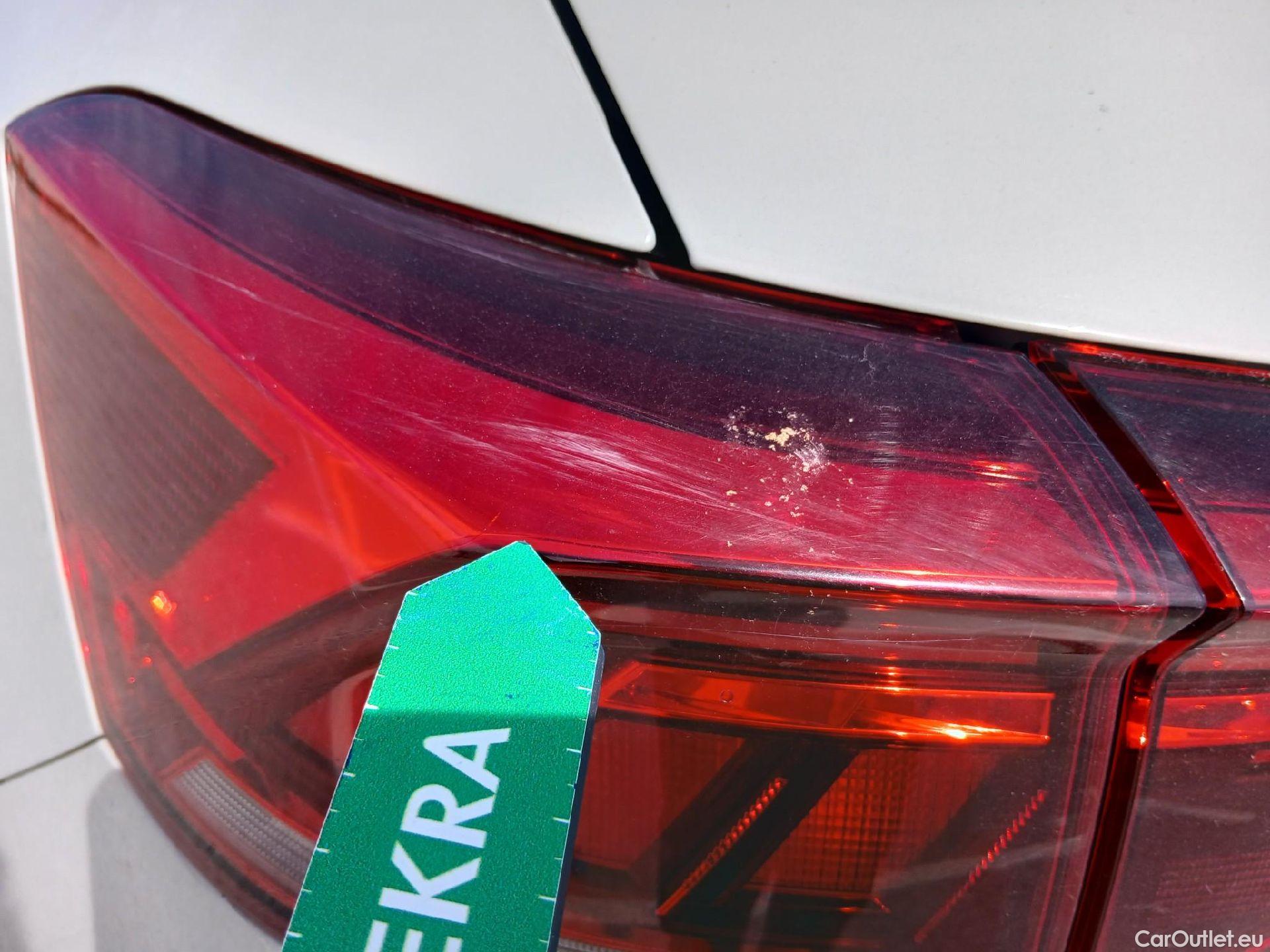  Volkswagen  T-ROC VOLKSWAGEN  / 2021 / 5P / todoterreno Life 1.5 TSI 110kW (150CV) DSG #21