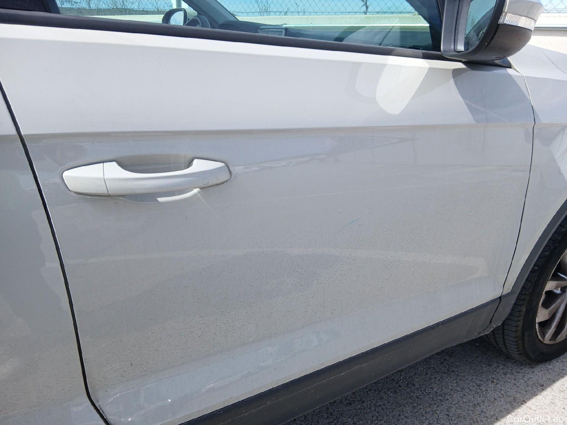  Volkswagen  T-ROC VOLKSWAGEN  / 2021 / 5P / todoterreno Life 1.5 TSI 110kW (150CV) DSG #36