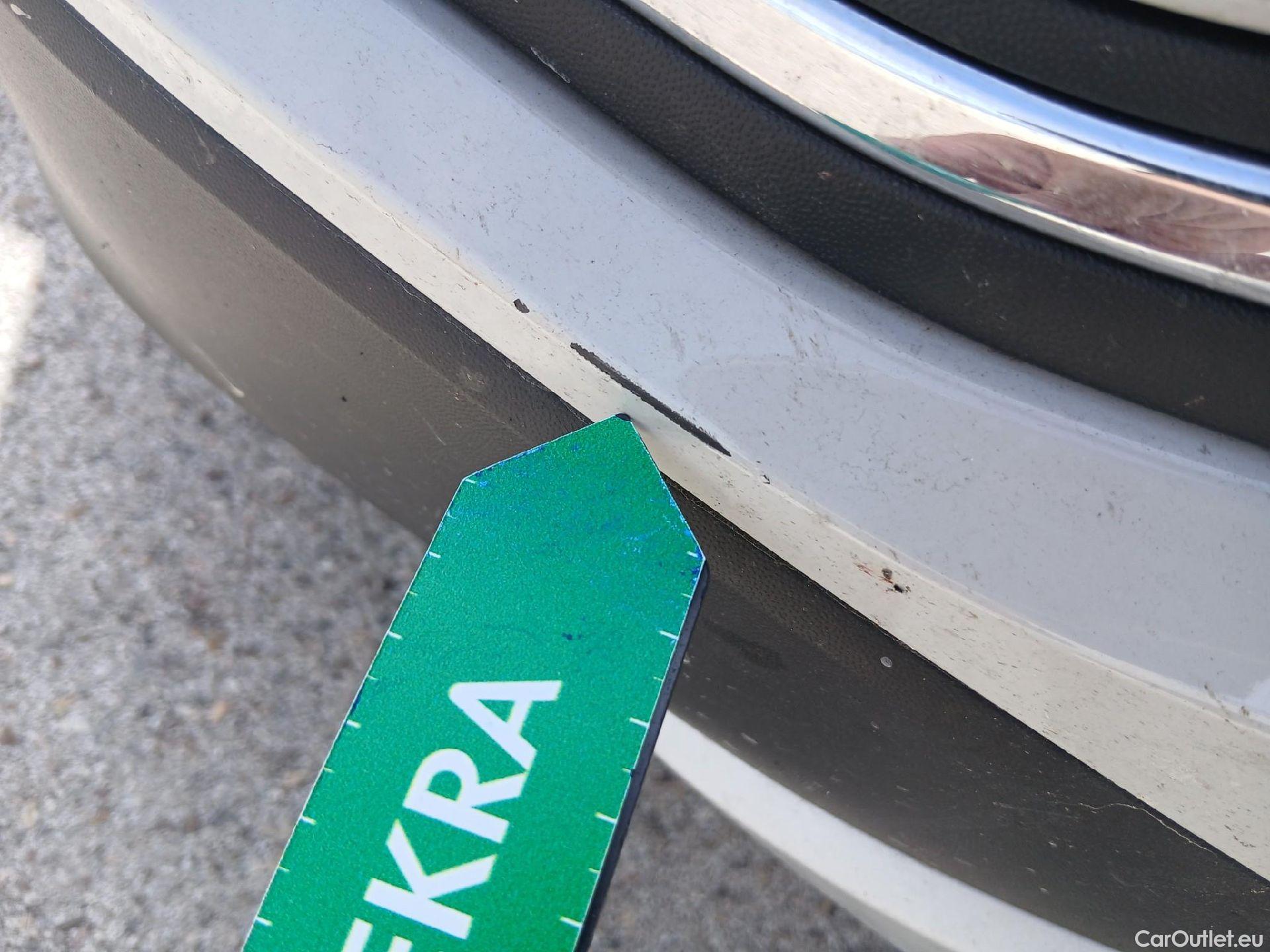  Volkswagen  T-ROC VOLKSWAGEN  / 2021 / 5P / todoterreno Life 1.5 TSI 110kW (150CV) DSG #3