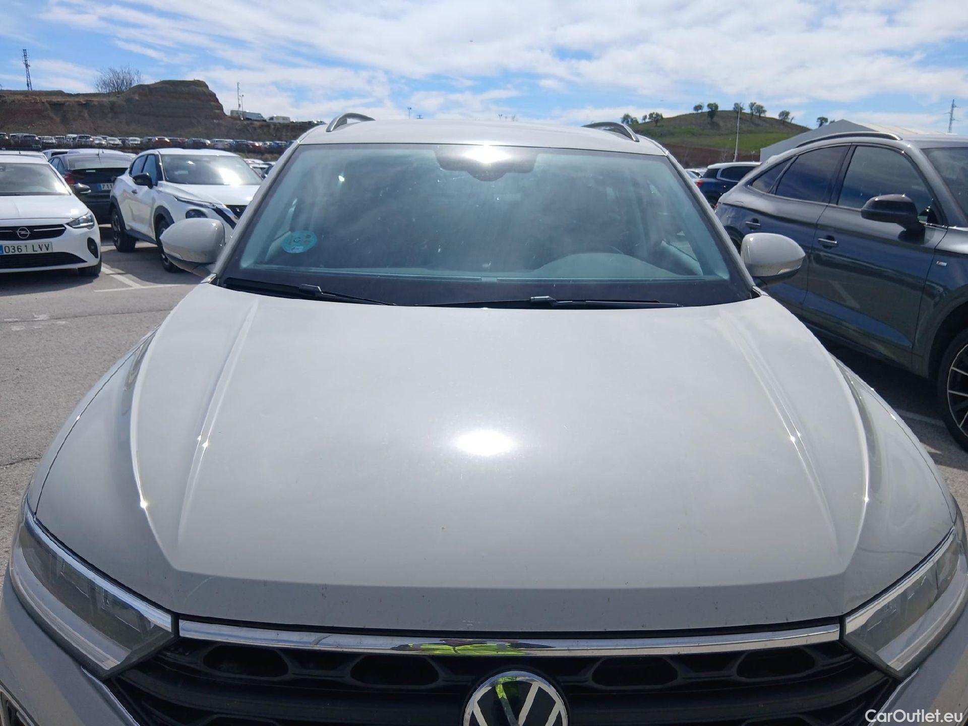  Volkswagen  T-ROC VOLKSWAGEN  / 2021 / 5P / todoterreno Life 1.5 TSI 110kW (150CV) DSG #2