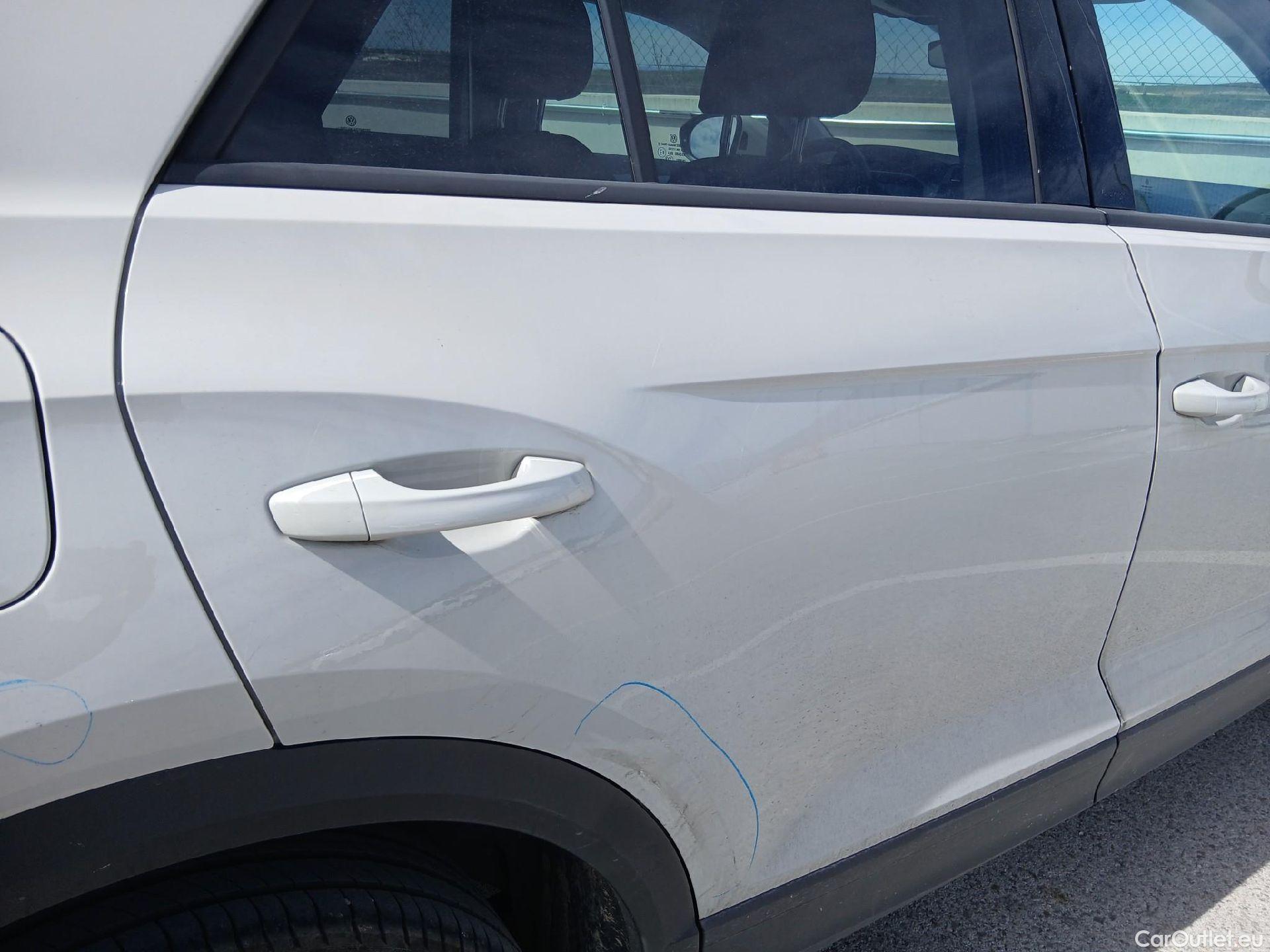  Volkswagen  T-ROC VOLKSWAGEN  / 2021 / 5P / todoterreno Life 1.5 TSI 110kW (150CV) DSG #33