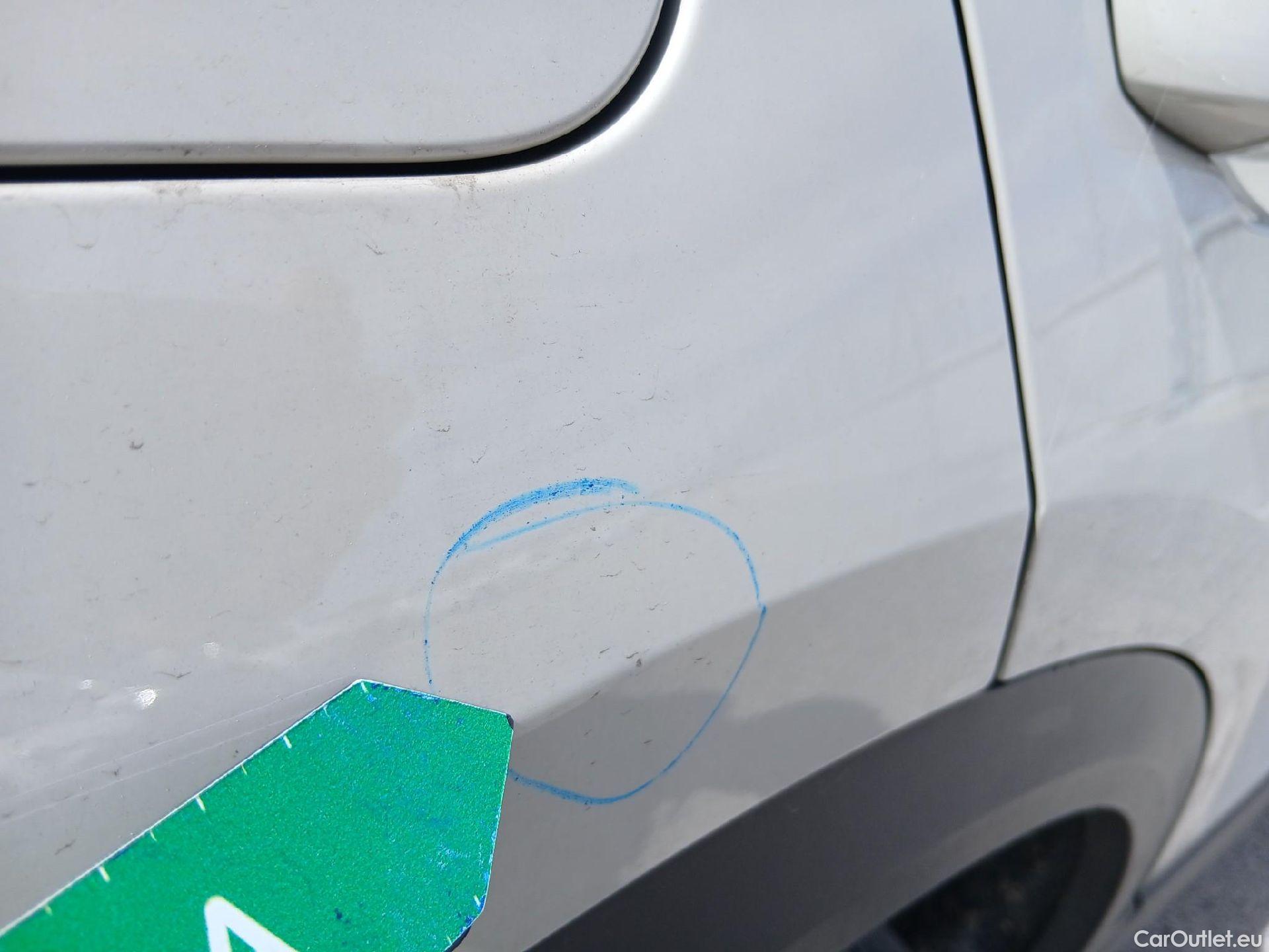  Volkswagen  T-ROC VOLKSWAGEN  / 2021 / 5P / todoterreno Life 1.5 TSI 110kW (150CV) DSG #29