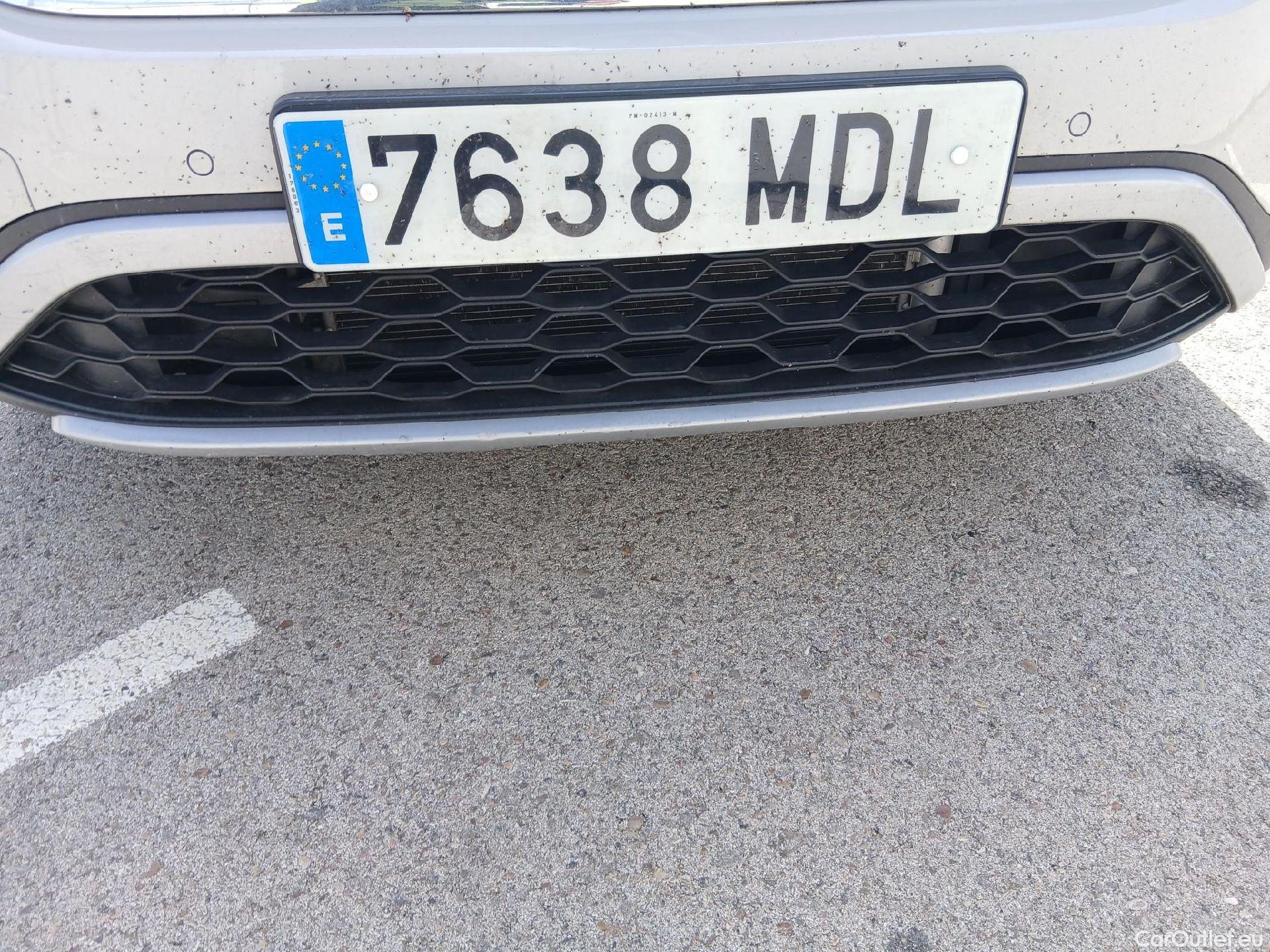  Volkswagen  T-ROC VOLKSWAGEN  / 2021 / 5P / todoterreno Life 1.5 TSI 110kW (150CV) DSG #7