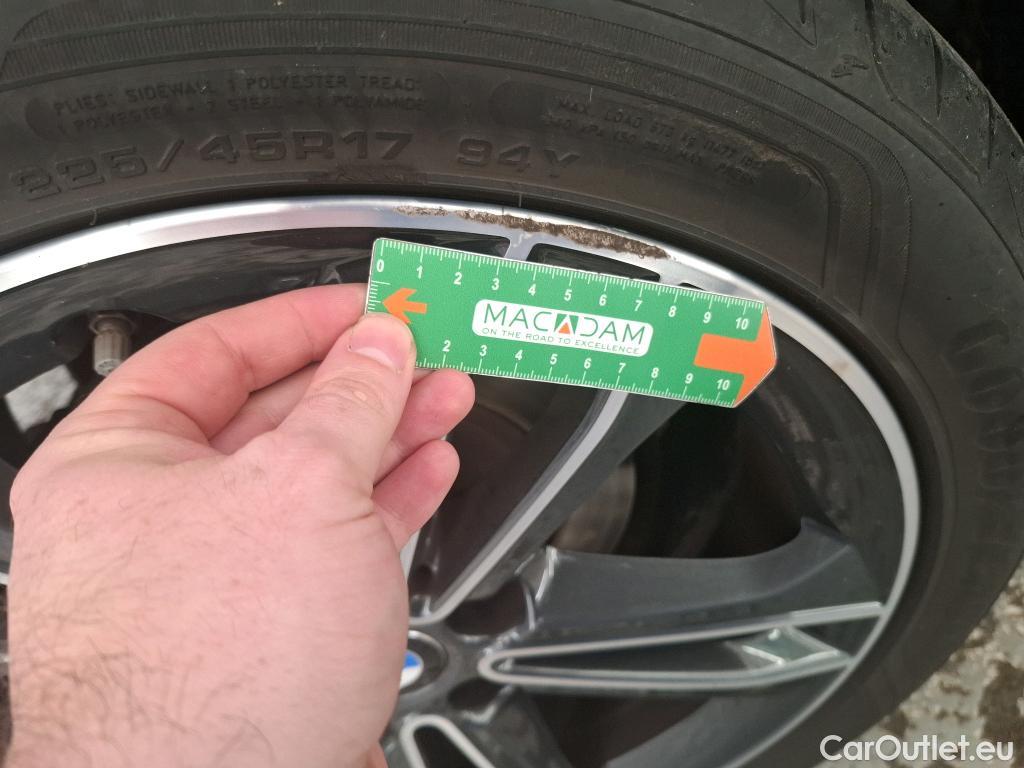  Bmw  Serie 1 Série 1 Berline 118 i Edition Sport 1.5 135CV BVA7 E6d #8