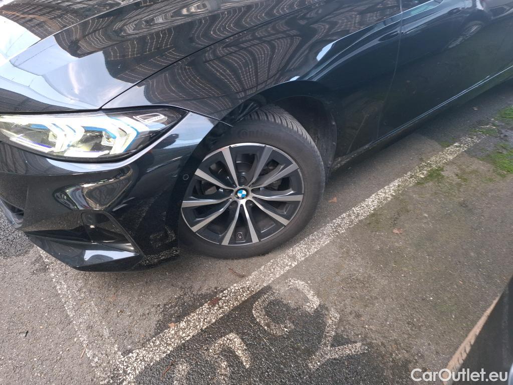  Bmw  Serie 3 BMW Série 3 Touring / 2022 / 5P / Break 318i 156ch Business Design BVA8 #9