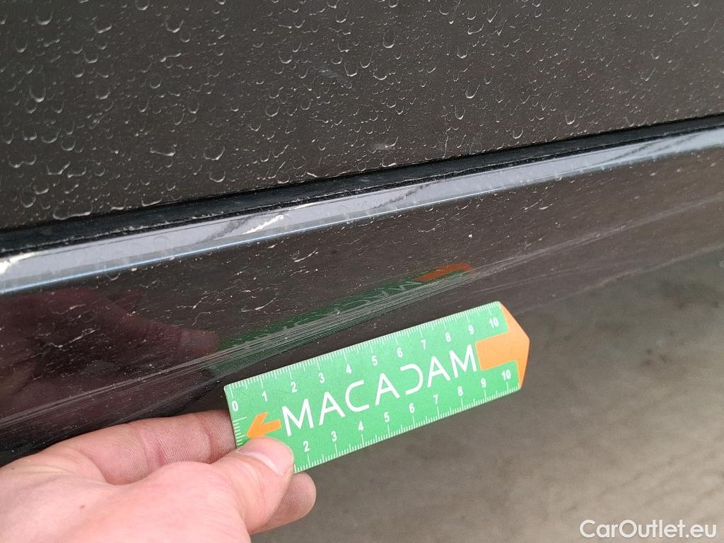  Mercedes  A-Klasse MERCEDES-BENZ Classe A Berline / 2018 / 4P / Berline A 180 Business Line #12