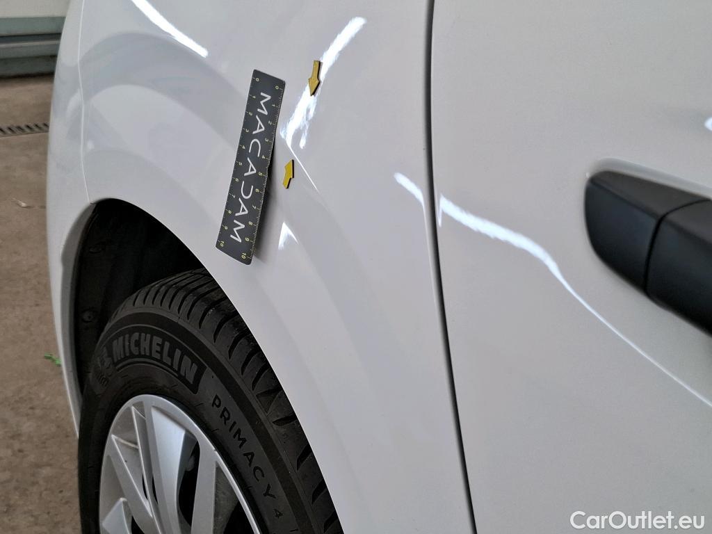  Peugeot  208  Premium 1.5 HDi 100CV BVM6 E6d #13