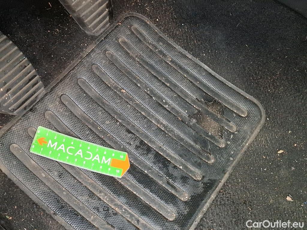  Peugeot  208  Active 1.2 PureTech 80CV BVM5 E6 #8