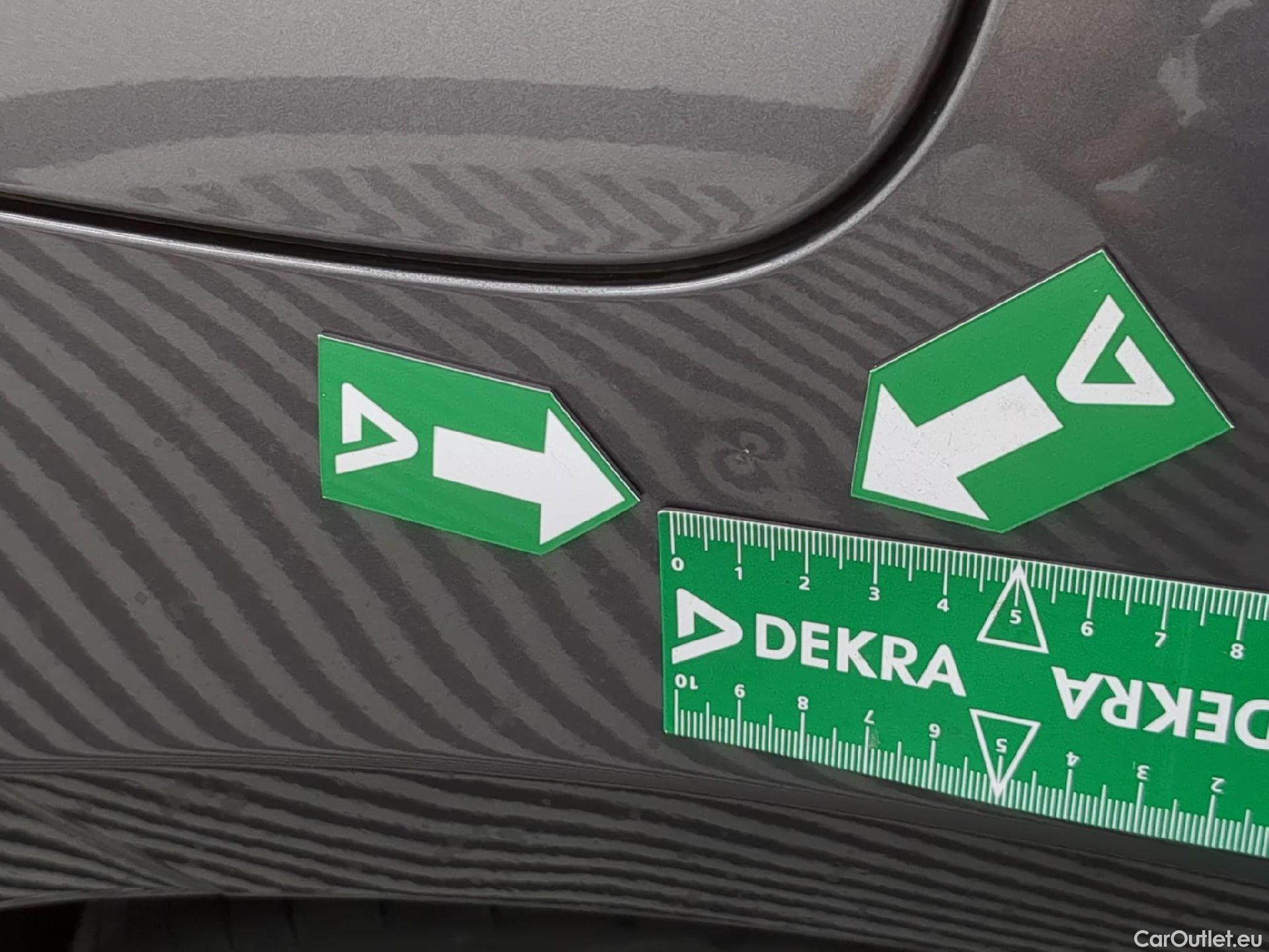  Mercedes  CLA-Klasse MERCEDES-BENZ CLA Coupe / 2019 / 4P / Coupé CLA 250 e Business Line #16