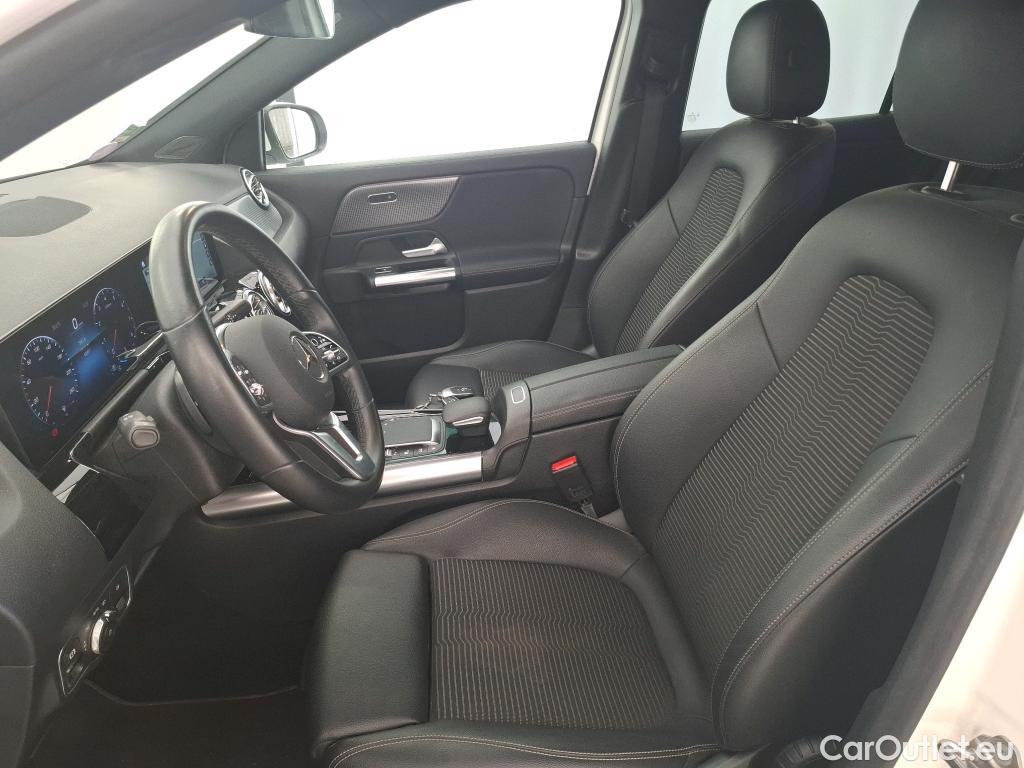  Mercedes  GLA MERCEDES-BENZ  / 2020 / 5P / SUV 1.3  200 PROGRESSIVE LINE DCT #16