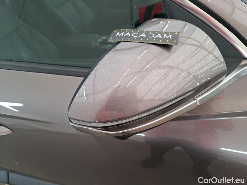  Hyundai  Tucson HYUNDAI  / 2020 / 5P / SUV 1.6 T-GDI 150 DCT-7 HYBRID 48V EXECUTIVE #9