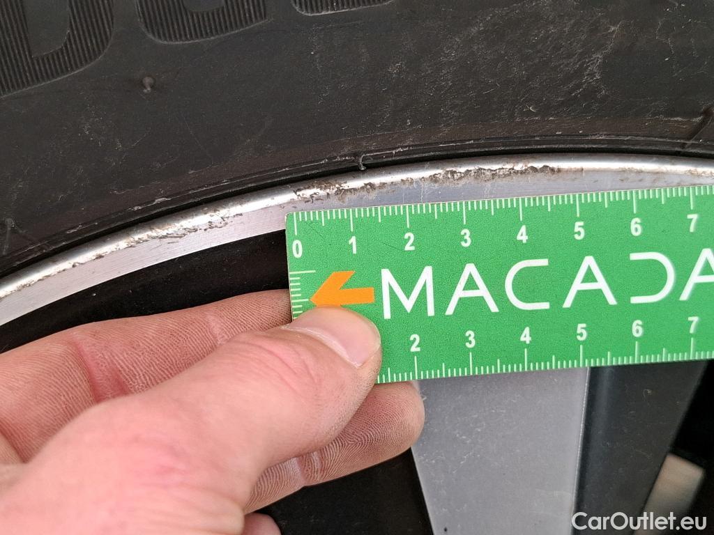  Mercedes  A-Klasse MERCEDES-BENZ Classe A Berline / 2018 / 4P / Berline A 180 Business Line #23