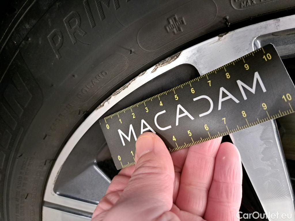  Peugeot  208  Allure Business 1.2 PureTech 130CV BVA8 E6d #37