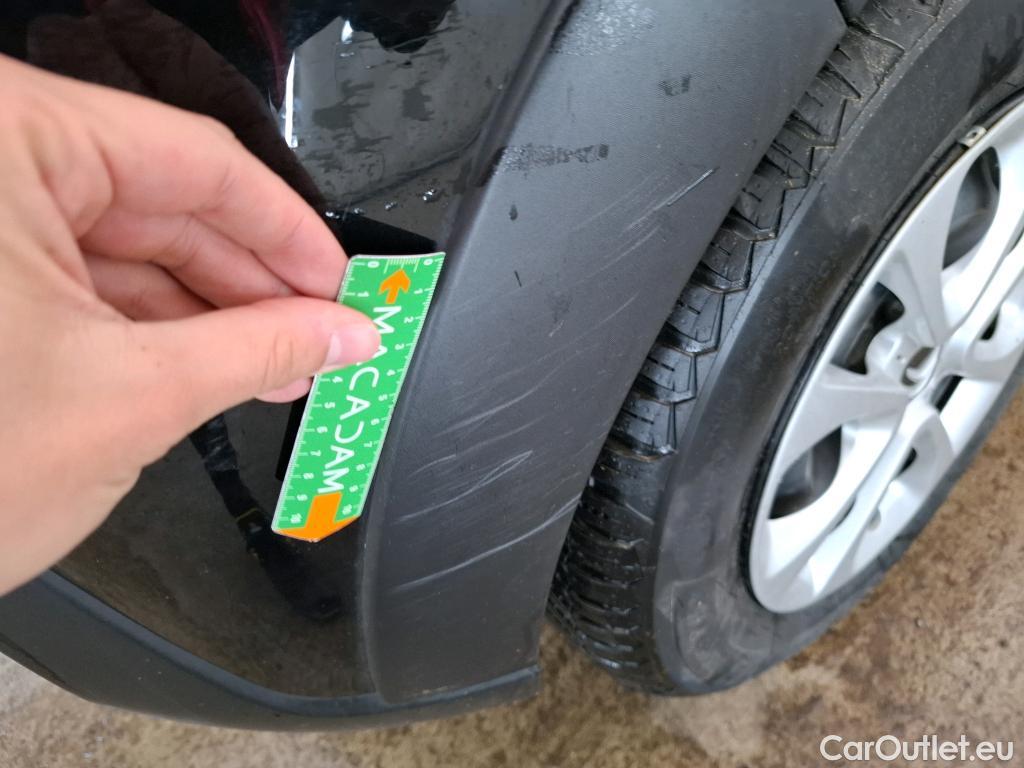  Citroen  C3  Société Feel Nav 1.2 PureTech 80CV BVM5 E6 #37