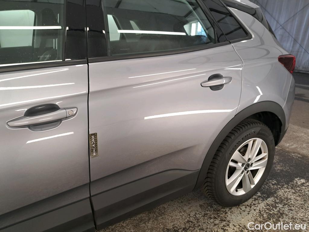  Opel   Grandland X Grandland X 1.2 Turbo 130CV BVM6 6E #10