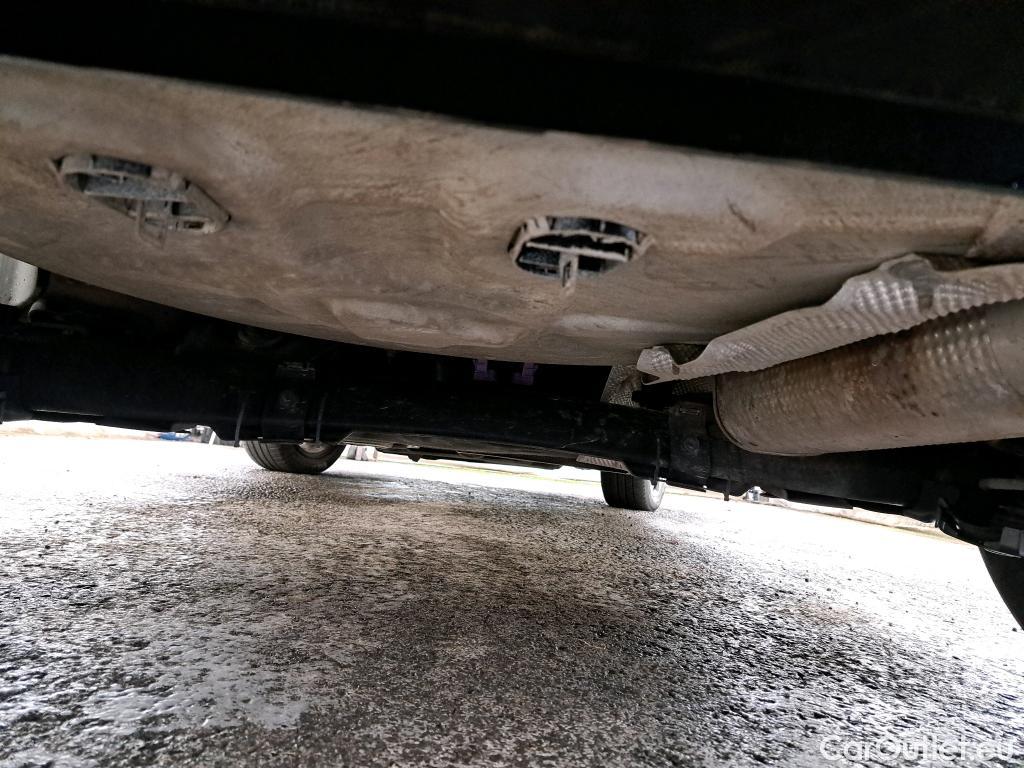  Peugeot  208  Allure Business 1.2 PureTech 130CV BVA8 E6d #38