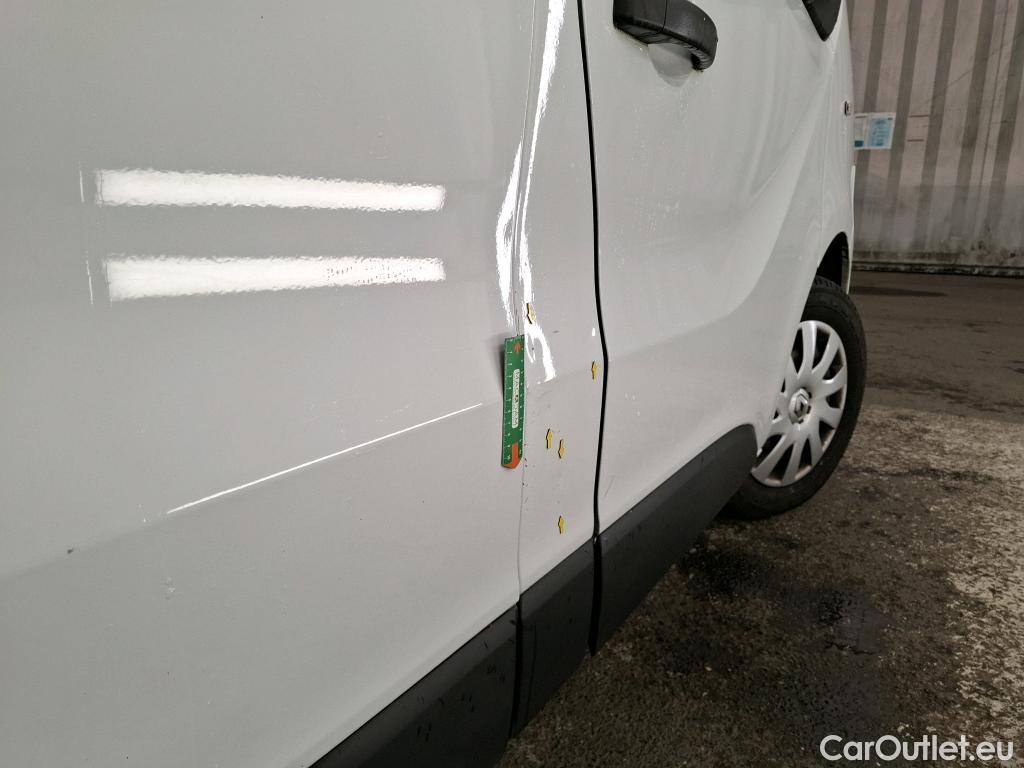  Renault  Trafic  III Combi L1H1 2 8t (8/9 Sièges) Zen 1.6 dCi 120CV BVM6 9 Sieges E5 #24