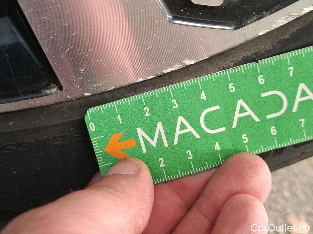  Renault  Austral  Techno 1.2 E-TECH Hybrid 200CV BVA6 6E #36