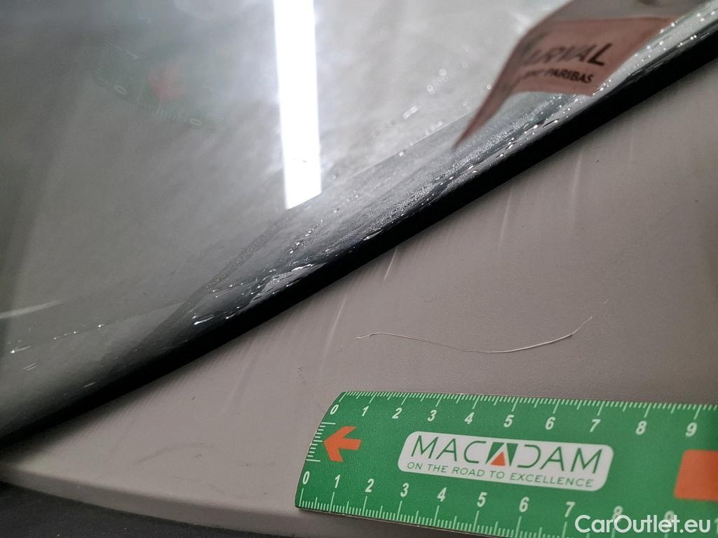  Renault  Trafic  III Combi L1H1 2 8t (8/9 Sièges) Zen 1.6 dCi 120CV BVM6 9 Sieges E5 #50