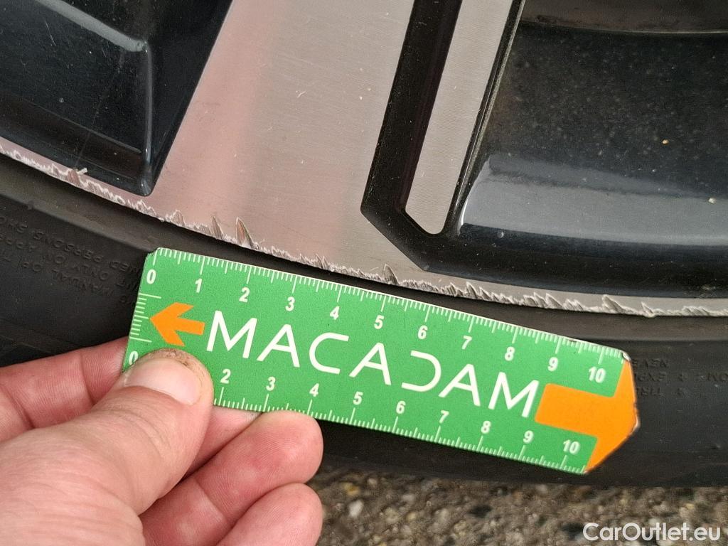  Renault  Austral  Techno 1.2 E-TECH Hybrid 200CV BVA6 6E #38