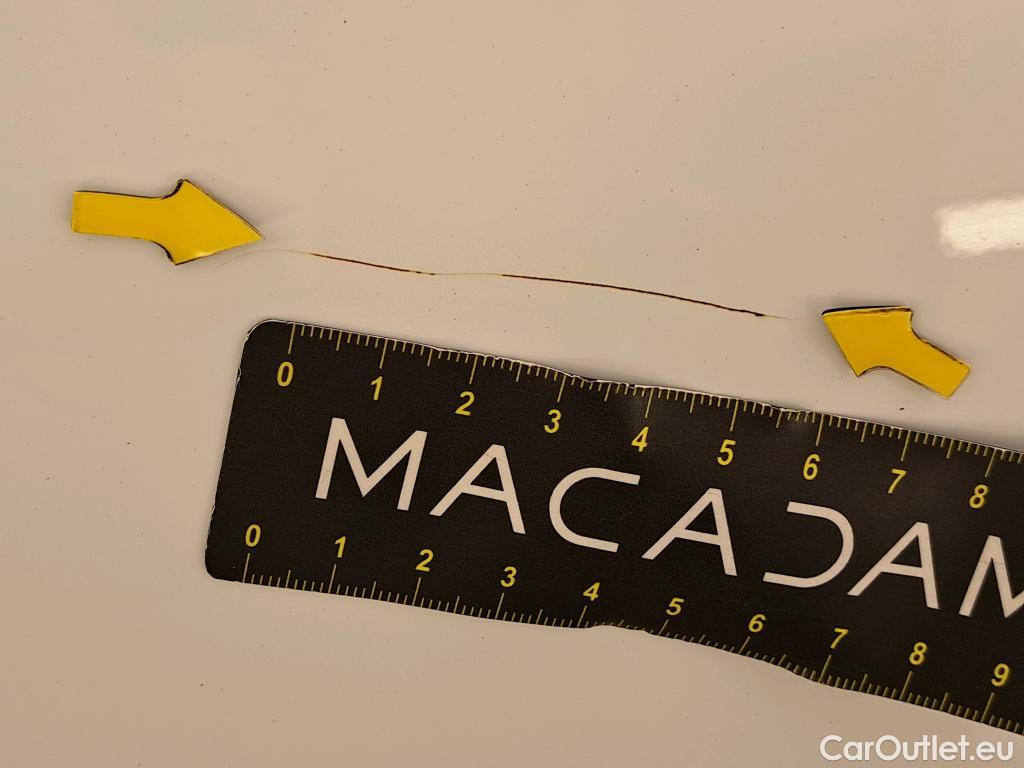  Toyota  Yaris TOYOTA  5p Berline 110 VVT-i France Business #4