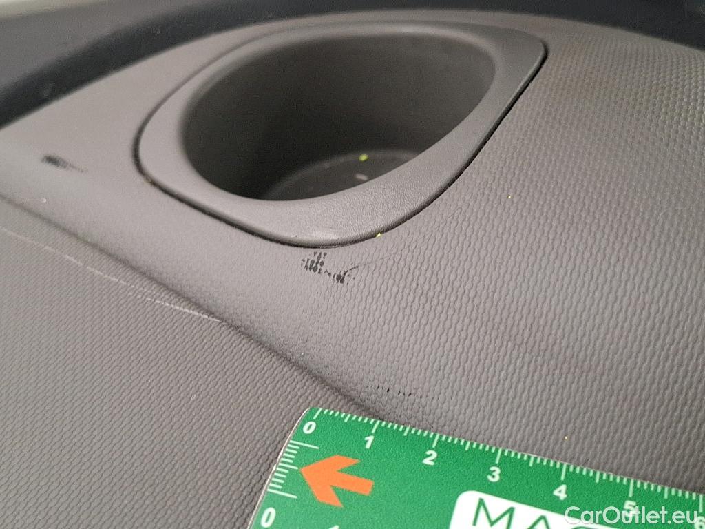  Renault  Trafic  III Combi L1H1 2 8t (8/9 Sièges) Zen 1.6 dCi 120CV BVM6 9 Sieges E5 #55