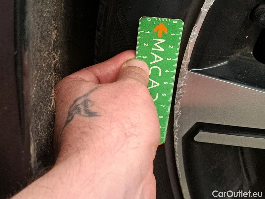  Renault  Austral  Techno 1.2 E-TECH Hybrid 200CV BVA6 6E #40