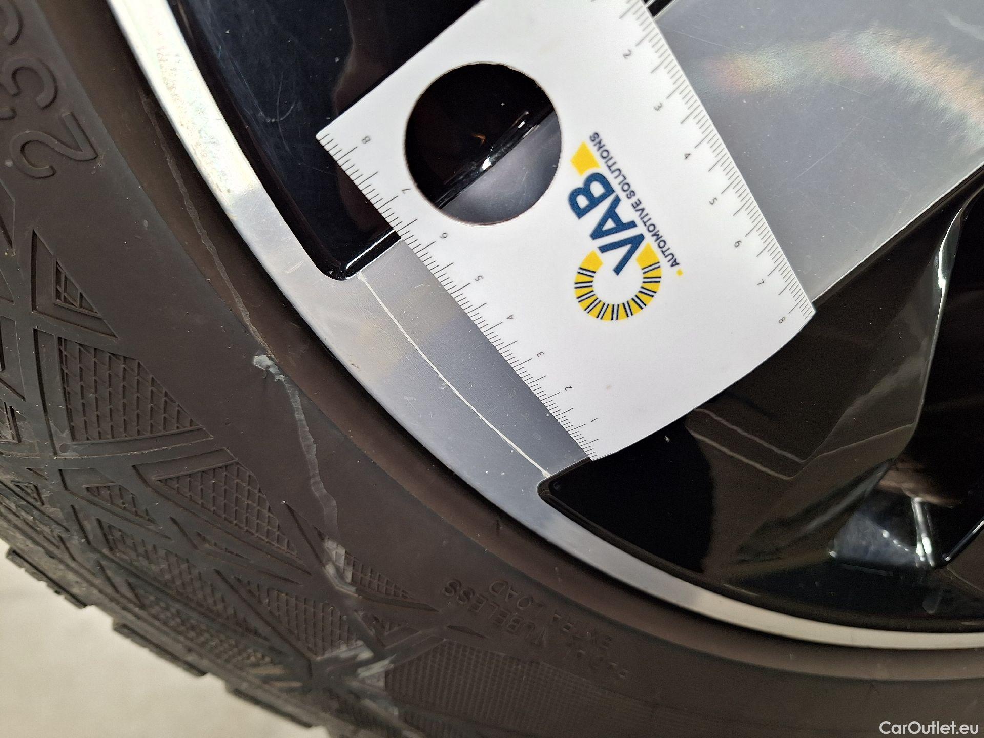  Mercedes  GLB Mercedes,  '19, Mercedes-Benz   180 d Business Solution 5d #27