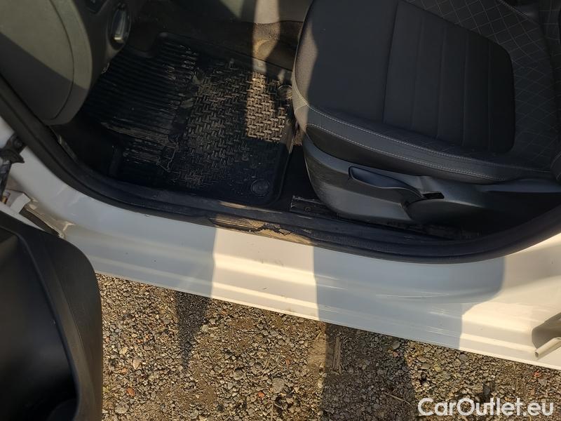  Skoda  Fabia  Combi (2015) Com.1.0TSI 70 Ambition 5d #19