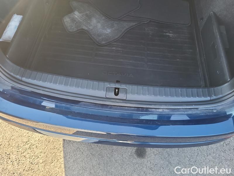  Skoda  Octavia  Combi (NX3)(2020) Oct.Combi 2.0TDI 85 Style AT #10