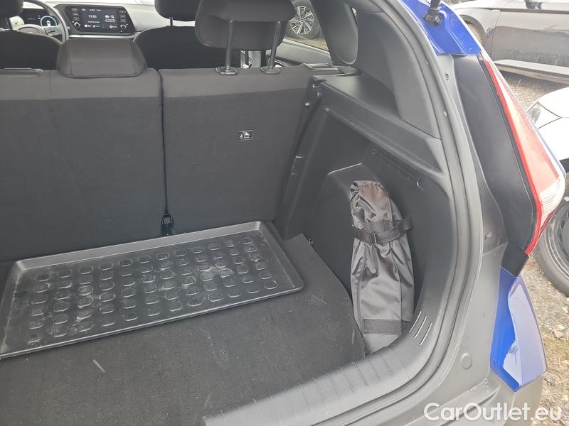  Hyundai  Bayon   (2021)  1.2i Play 5d #14