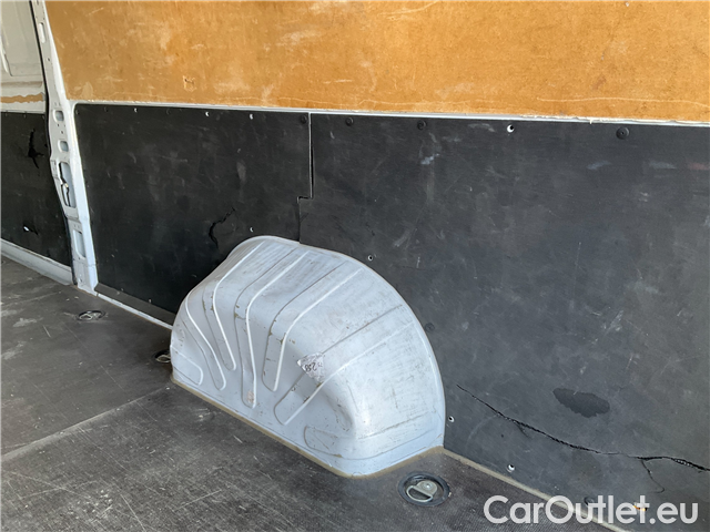  Peugeot  Boxer  2.2HDI 165 4350 L4H2 4d #18