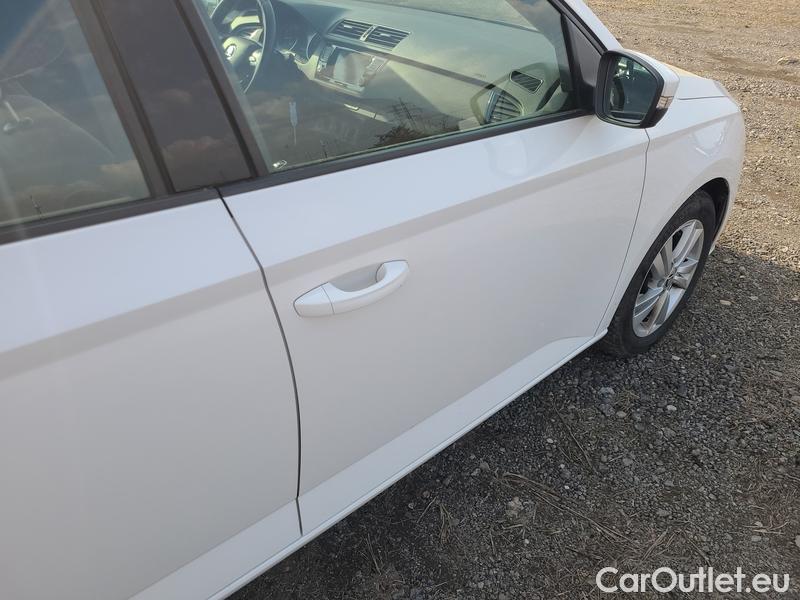  Skoda  Fabia  Combi (2015) Com.1.0TSI 70 Ambition 5d #32