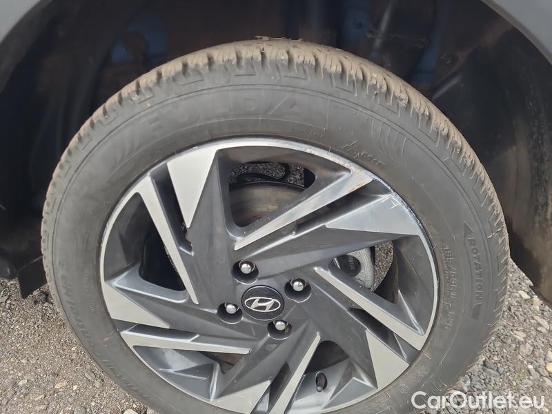  Hyundai  Bayon   (2021)  1.2i Play 5d #8