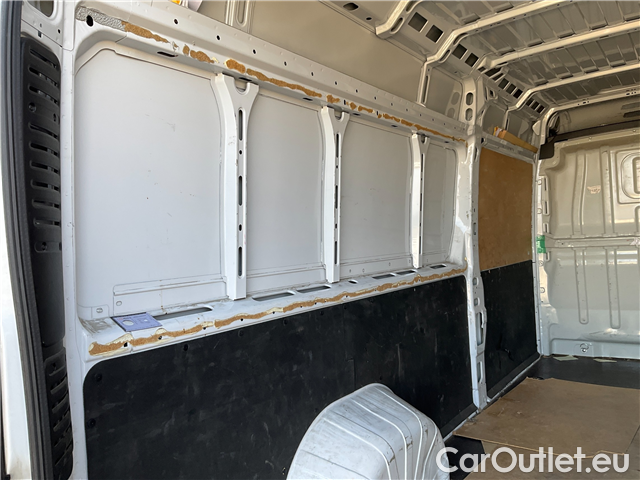  Peugeot  Boxer  2.2HDI 165 4350 L4H2 4d #17
