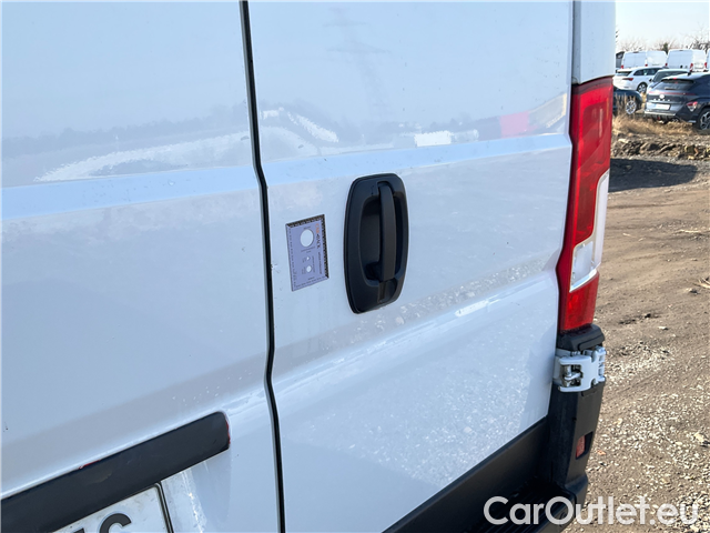  Peugeot  Boxer  2.2HDI 165 4350 L4H2 4d #16