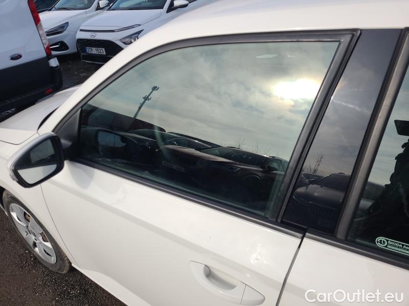  Skoda  Fabia  3 (2015)  1.0MPI 44 Active #9