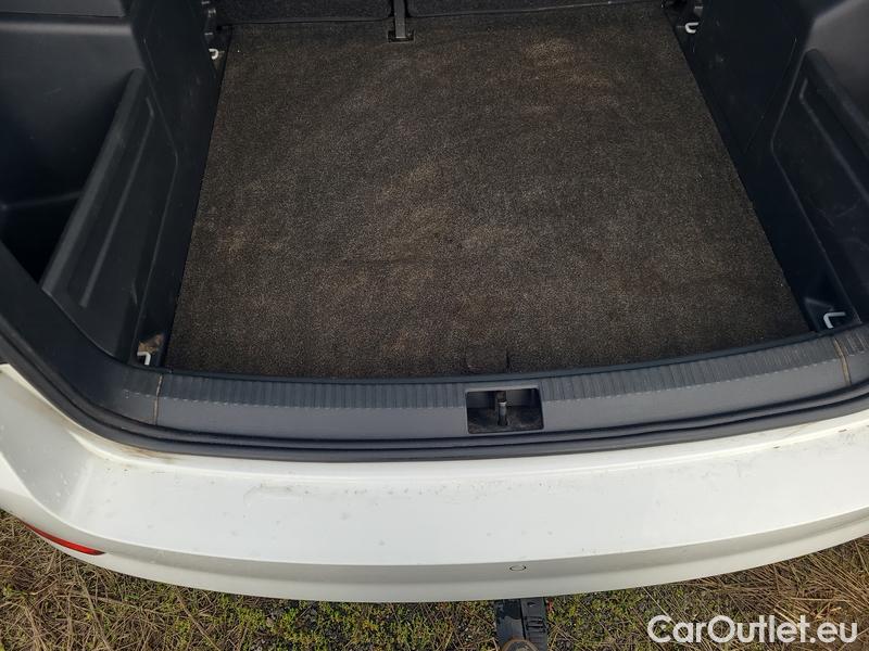  Skoda  Fabia  3 (2015)  Com 1.0TSI 81 Ambition #15