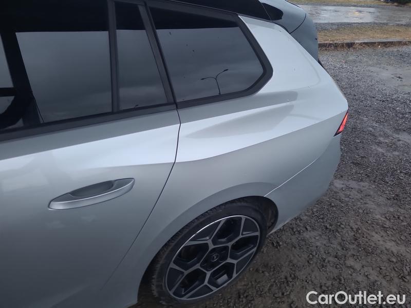  Opel  Astra  SportsTourer (2022)  1.2 T 96 Ultimate ST AT #6