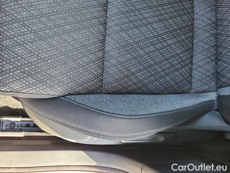  Skoda  Karoq  (NU)(2017->)  2.0 TDI 85 Style #7