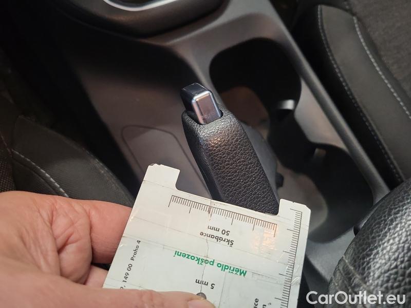  Hyundai  i30  (PD)(01.2017  ->)  kom.1.6CRDi 115 Smart #6