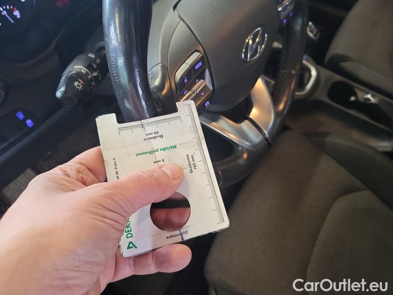  Hyundai  i30  (PD)(01.2017  ->)  kom.1.6CRDi 115 Smart #4