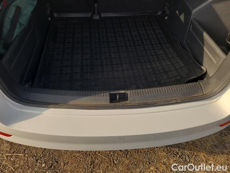  Skoda  Fabia  Combi (2015) Com.1.0TSI 70 Ambition 5d #25