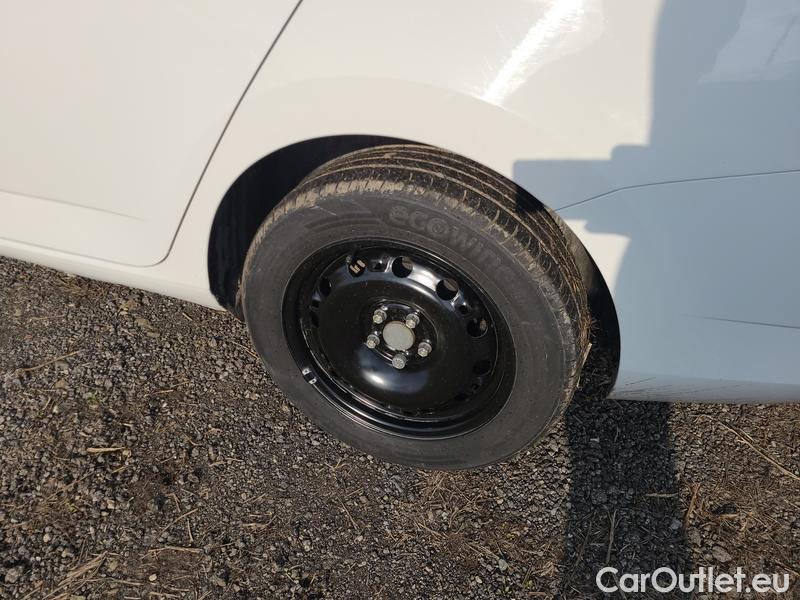  Skoda  Fabia  Combi (2015) Com.1.0TSI 70 Ambition 5d #22