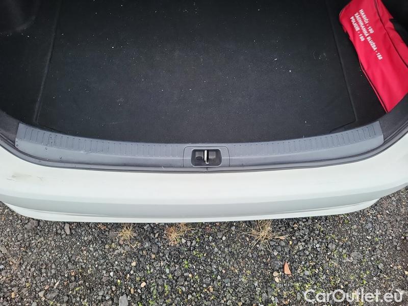  Toyota  Corolla  (E21) (2019)  1.8Hyb.Active AT #12