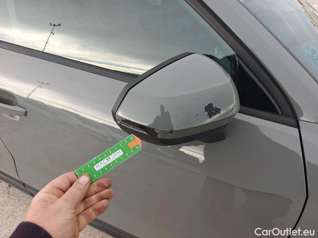  Audi  Q2 AUDI  / 2016 / 5P / todoterreno Design 30 TFSI 85kW (116CV) #53