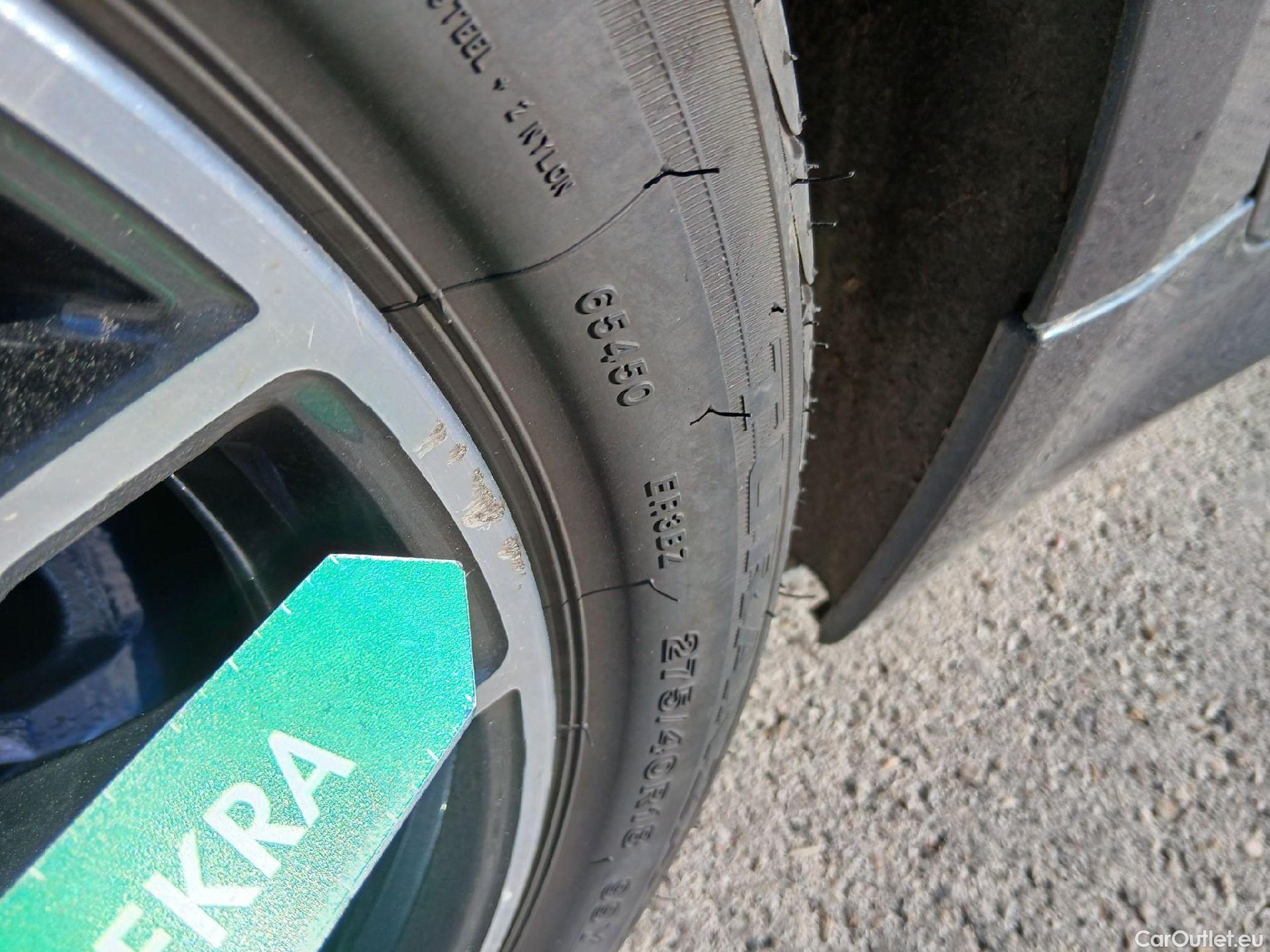  Bmw  Serie 5 BMW  / 2020 / 5P / familiar 530dA xDrive Touring #47